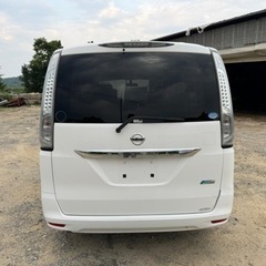 日産セレナ(Sハイブリッド) 8人乗りの画像