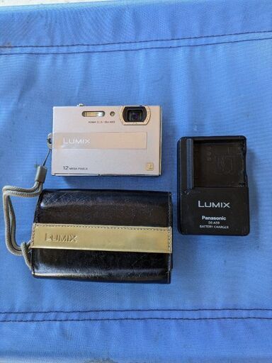 LUMIX　DCMーFP8シルバー