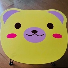 子ども用　小さな机　ミニミニテーブル！お絵描き用にいかがでしょうか？