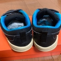 NIKE キッズ　靴の画像