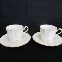 　　　　カップ＆ソーサー２客（ウンガロ）カップ直径８cm×７cm...