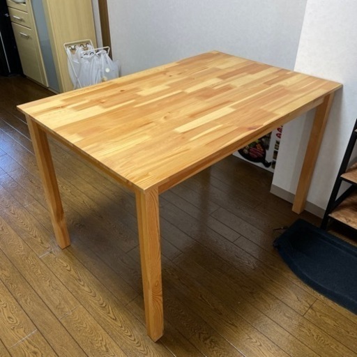 ダイニングテーブル
