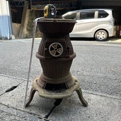 薪ストーブ　昭和　レトロ　骨董　ストーブ