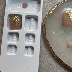 フットネイルチップ　シェル　ゴールドの画像