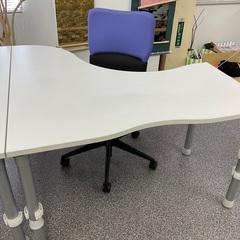 オフィスデスク　1人用　オフィス家具の画像