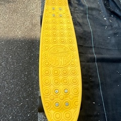 banana board gold cup スケートボード　イエロー