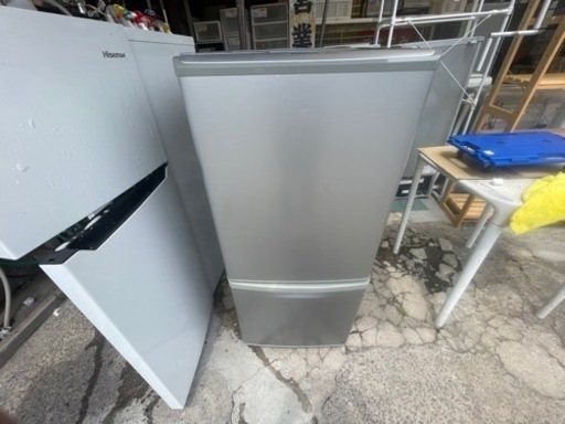 【リサイクルサービス八光】2010年製　パナソニック　冷蔵庫（138L・右開き）シルバー系 NR-B142W-S