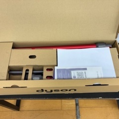 【新品】dyson  V8  スティッククリーナーの画像