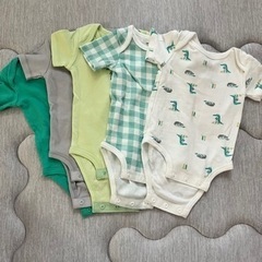 ベビー服　コストコ　ロンパース5枚セット　3-6ヶ月の画像