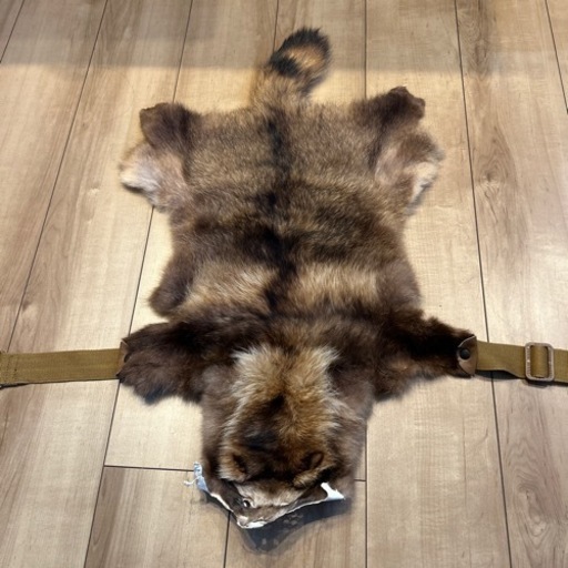 狸の毛皮　尻当て