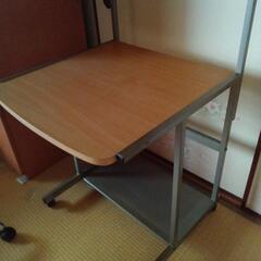 （決まりました）パソコン机とイス　の画像