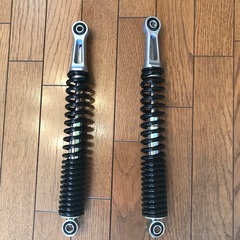 クロスカブ、リアサスペンション