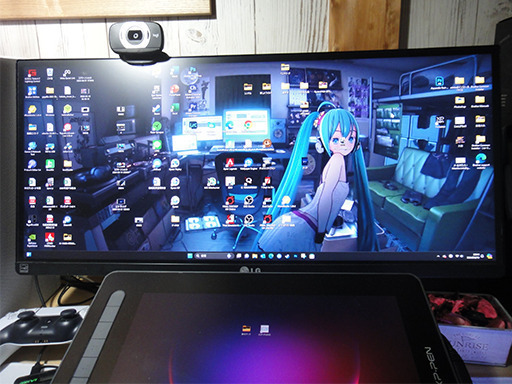 25インチ ウルトラワイドモニター① 25インチ ウルトラワイドモニター【2560×1080】