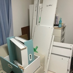 IKEA SMASTAD スモースタッド　二段ベットの画像