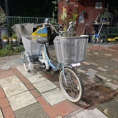 【4462】電動アシスト三輪車　ヤマハパス　前18・後16インチ　66,660円（防犯・税込）の画像