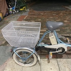 【4462】電動アシスト三輪車　ヤマハパス　前18・後16インチ　66,660円（防犯・税込）の画像
