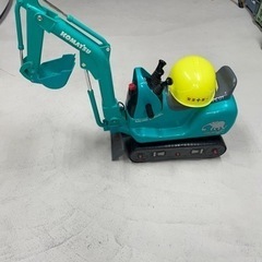 決まりました　
コマツ　ショベルカー　乗用玩具
