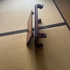 木製ディスプレイスタンドの画像