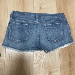 アズールバイマウジー　ホットパンツ　水着の上にいかがでしょうかの画像