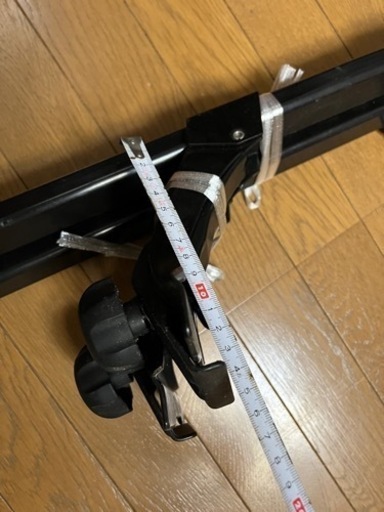 ハイエース　レジアスエースバンなどにルーフキャリアTHULE