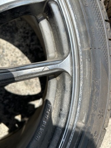 車のパーツ タイヤ、ホイール