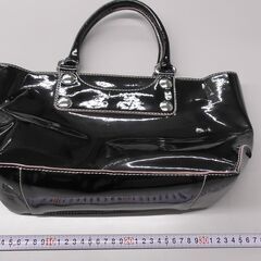 UNTITLED　バッグ　黒　1個の画像