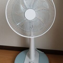 【美品】扇風機　2023年製 コイズミ リビング扇風機 e angle select ブルー KLF3038E3A [KLF3038E3A]の画像