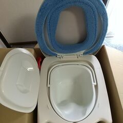 【９月８日まで】ポータブルトイレ 外観程度良好の画像
