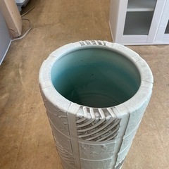 傘立て 陶器 信楽焼 格子模様傘立て kt-0340 リサイクルショップ宮崎屋　佐土原店　25.6.10Fの画像