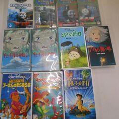 ◆お引取り限定/三重県/値引不可◆中古　機関車トーマス、ディズニー、ジブリ作品などVHS11本（J-131）の画像