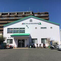 夏に向けて！！涼しい室内でヨガしませんか？長尾駅前徒歩2分無料駐車場有フィットネススタジオの画像