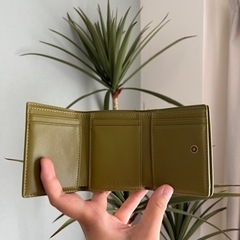 【箱付き美品】CHARLES & KEITH ウォレットの画像