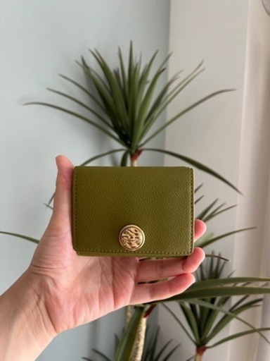 【箱付き美品】CHARLES \u0026 KEITH ウォレット