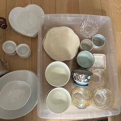 食器などまとめ売りの画像