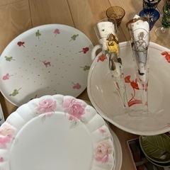 食器などまとめ売りの画像