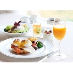 〜洋食調理スタッフ　中堅　正社員〜　ホテルアナガは、ゲストがゆっくり過ごせ真心あるサービスが行き届くよう、約25,000㎡と広大な敷地面積を誇りながらも、総客室44室・最大収容人数96名と制限。鳴門海峡を臨む海辺のリゾートホテルです。の画像