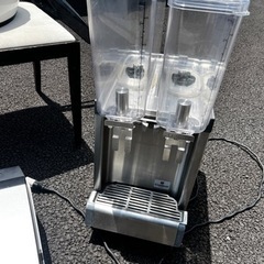 本日限定無料】プリンター、ドリンクディスペンサー、アルフレックスの椅子、他雑貨の画像