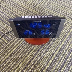 ADESSO(アデッソ) 電波デジタル目覚まし時計 ブルーLED...