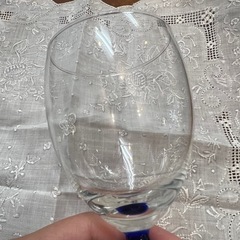 美品🔥コバルトブルー ワイングラスの画像