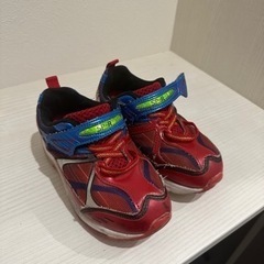 瞬足　スニーカー　16センチ