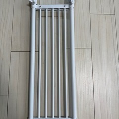 【無料】つっぱり棚　ラック　伸縮性