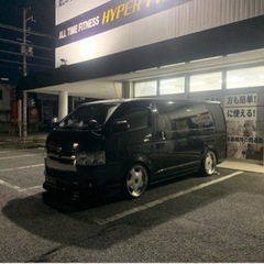 ホイール&オーバーフェンダー　ハイエースの画像
