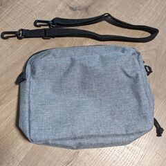 再値下げ‼【極上美品】ブランド　nano ナノ　ショルダーバック　ショルダーポーチ　大容量　ポケット多数の画像