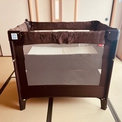 アップリカ　ココネルエアー　ベビーベッド　折りたたみ可能の画像