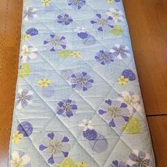 敷布団3枚で1500円