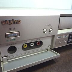 ジャンク品 パーツ取用 サンヨー VHS ビデオデッキ VZ-S60B型 リモコン付き 中古 札幌市東区 新道東店の画像