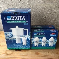 【新品未使用】ポット型浄水器　BRITA   交換用フィルター６個付き