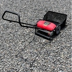 ミナト芝刈り機　ほぼ新品同様品　の画像