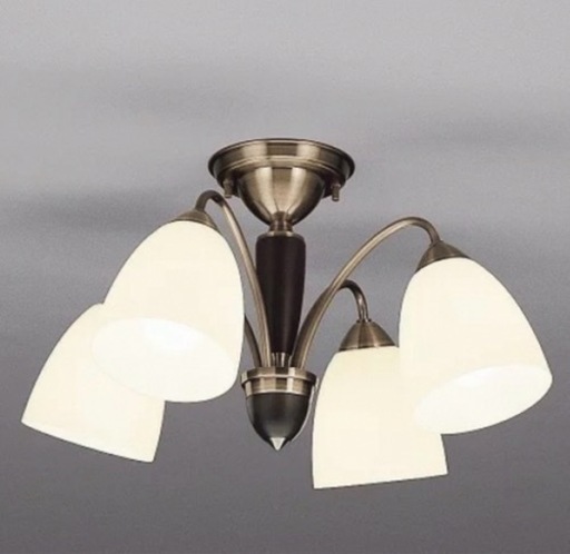 定価¥69,000 の照明です！　¥24000→¥20000にお値下げしました！新品未使用　　シャンデリア　照明