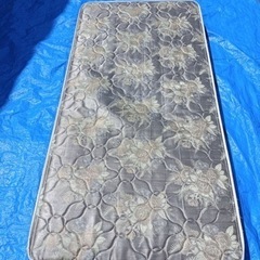 ★ハ4079 【中古品】シモンズ　マットレス　ポケットコイルの画像